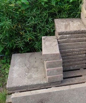 Gratis betontegel: 1x 50x50x6, Ophalen, Gebruikt, Minder dan 5 m², Beton