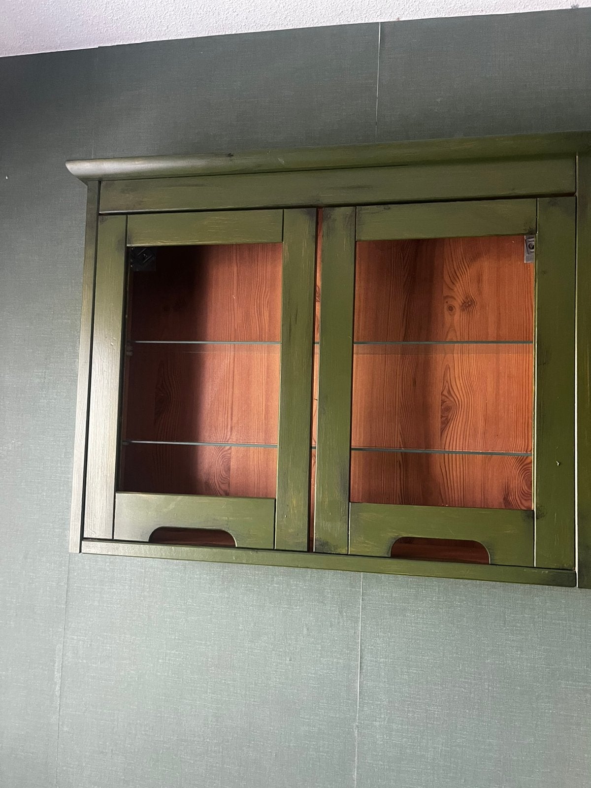 Wandkastje/ vitrinekastje 2 deurtjes 2 glas plankjes, Ophalen, 50 tot 100 cm, Minder dan 25 cm, Minder dan 100 cm