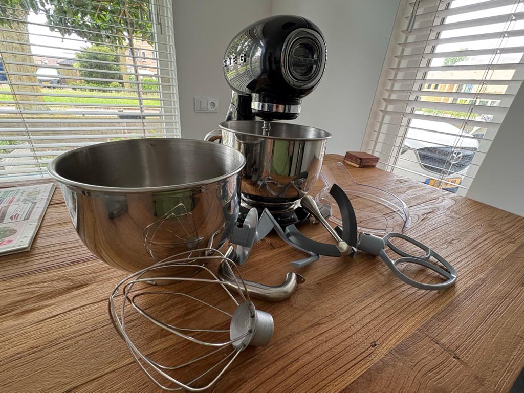 SMEG SMF03BLEU Zwarte Keukenmachine met accessoires, Witgoed en Apparatuur, Keukenmixers, 4 liter of meer, Ophalen, Zo goed als nieuw