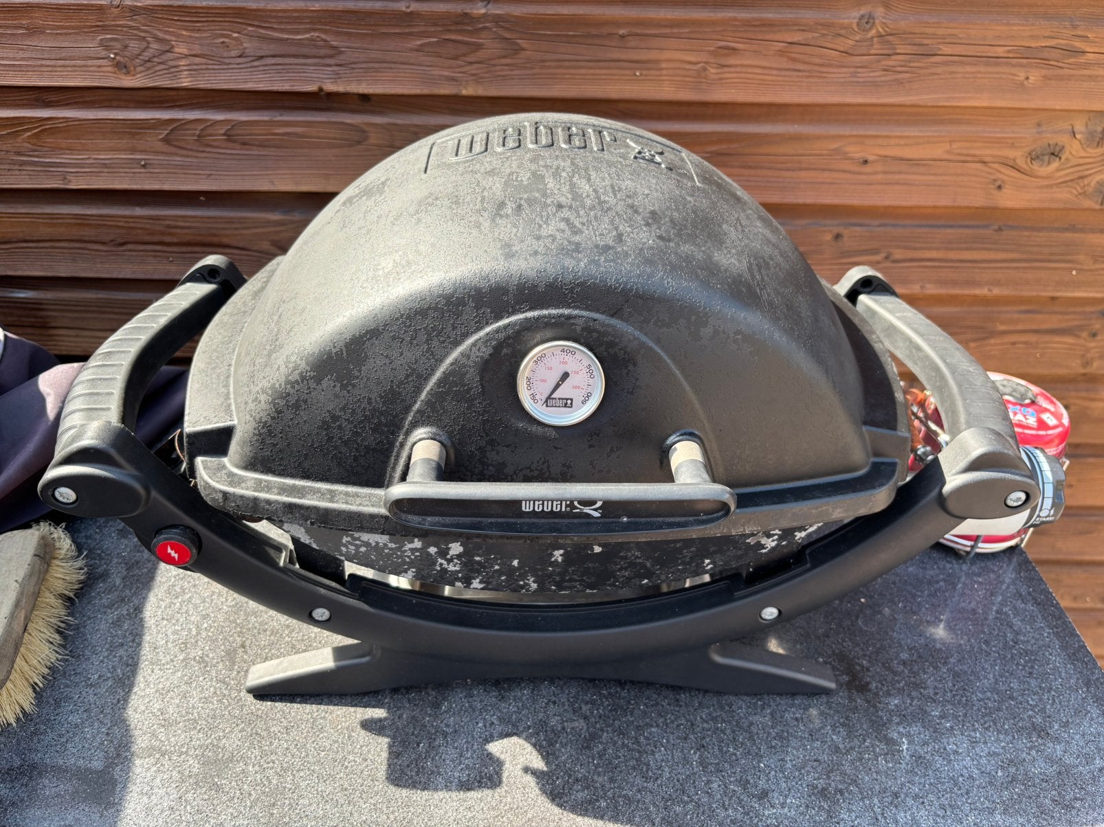 Weber q100 zie foto’s, Ophalen, Zo goed als nieuw