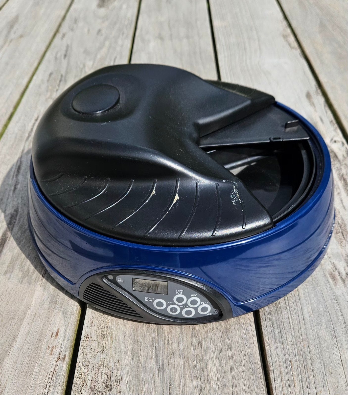 Automatisch dieren voer automaat, Ophalen
