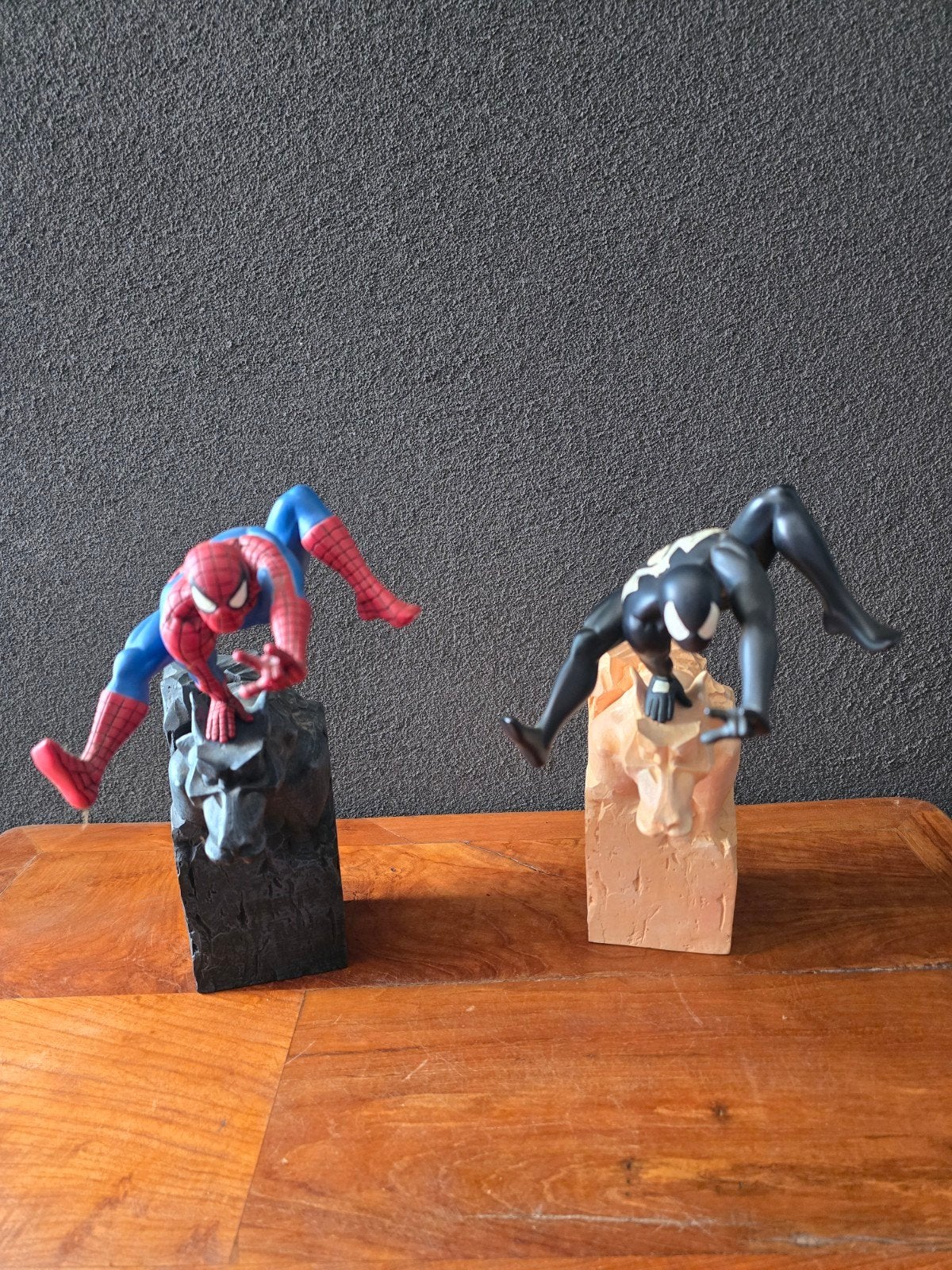 Attakus Spider-Man en Venom Beelden - Limited Edition 1997, Ophalen of Verzenden, Zo goed als nieuw