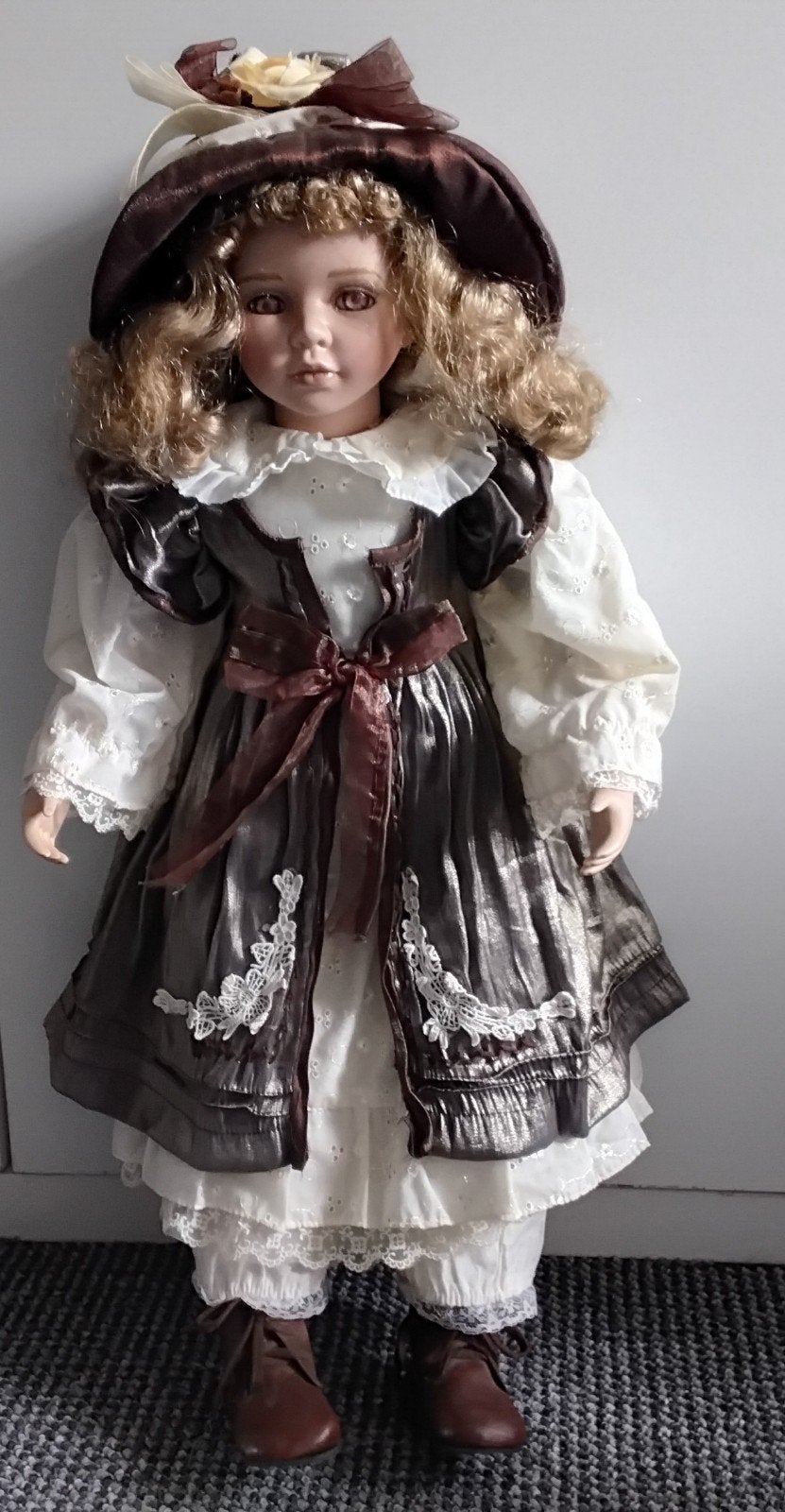 Pop 68 cm lang, Verzamelen, Poppen, Ophalen of Verzenden, Gebruikt, Pop
