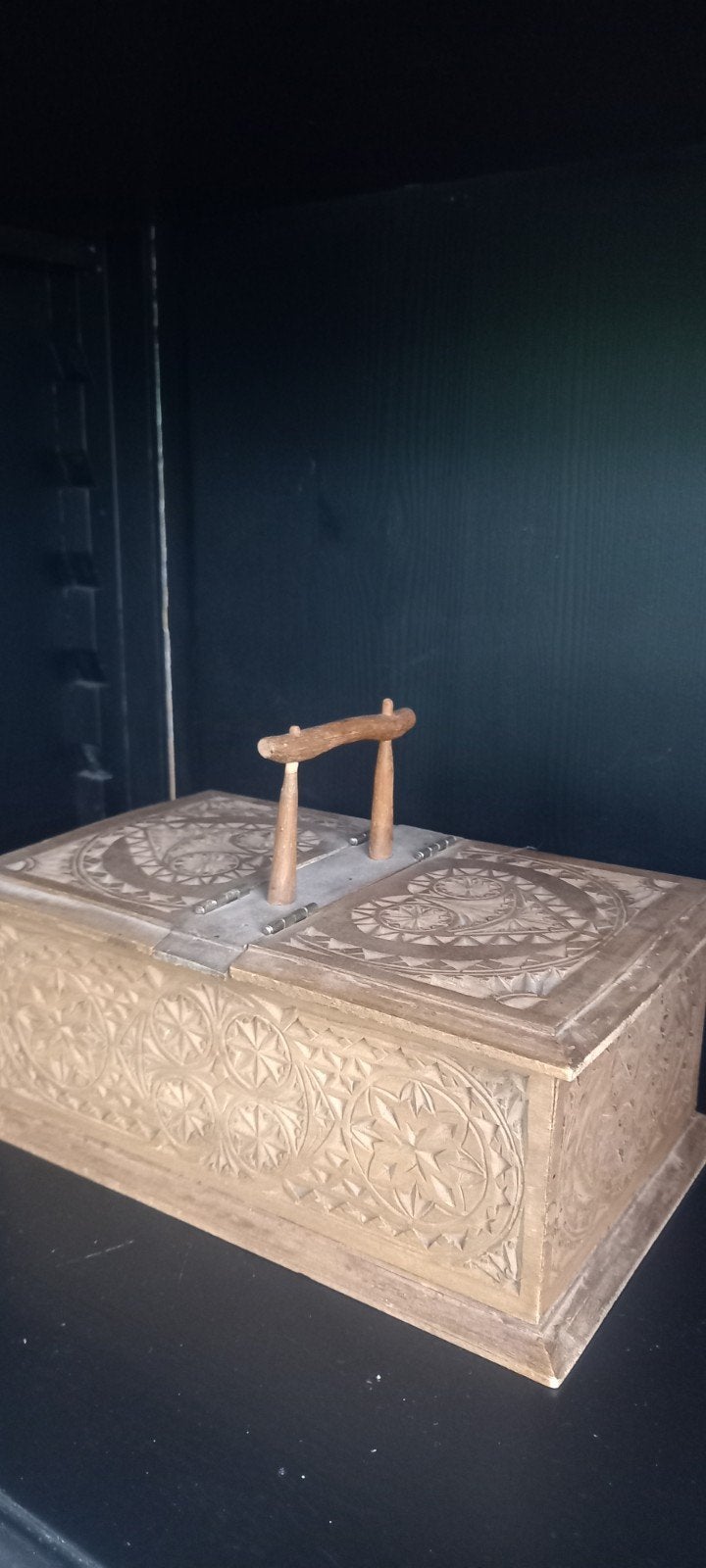 houten kistje handgesneden, Ophalen of Verzenden