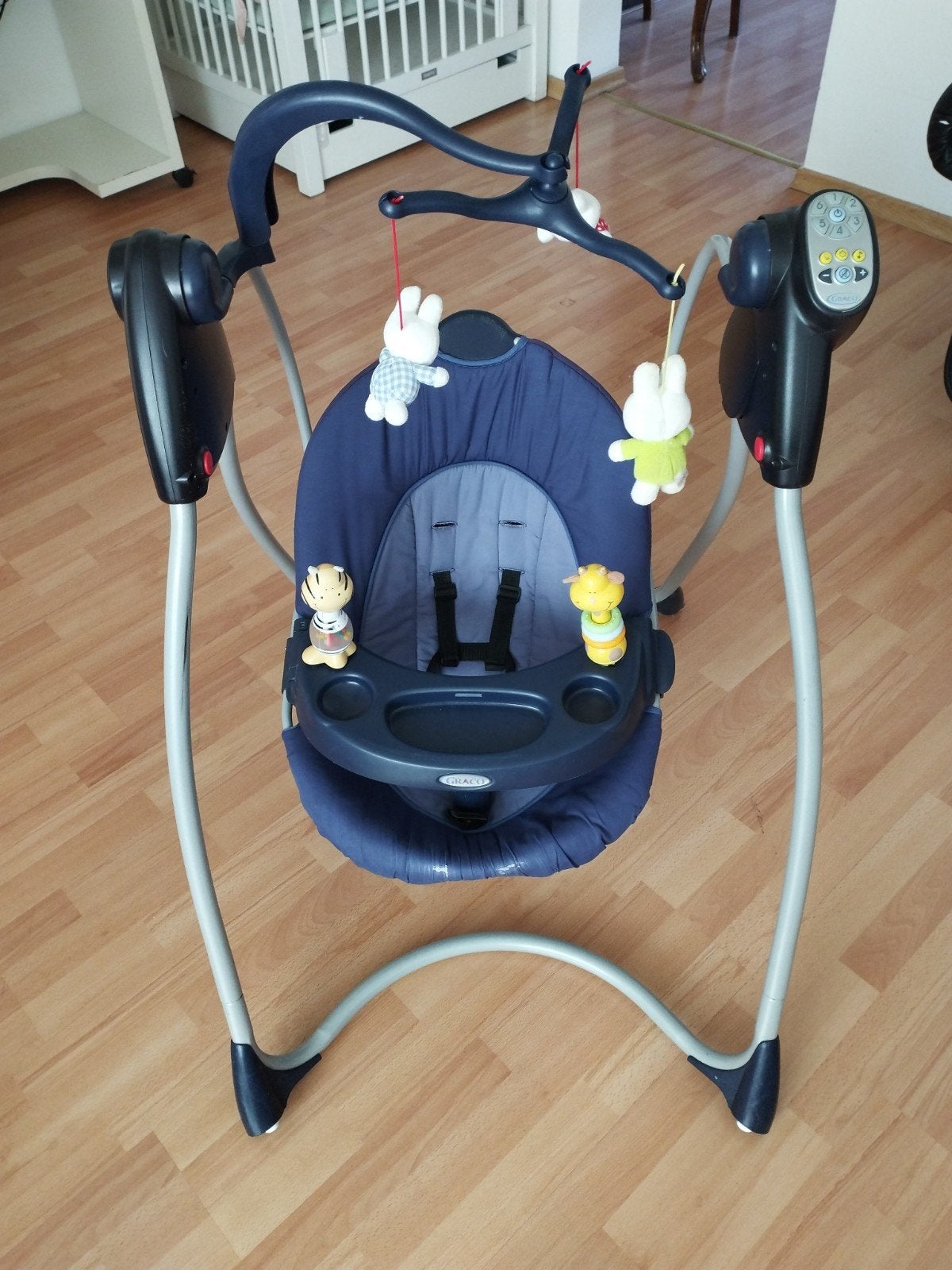 Graco Schommelstoel met 6 snelheden, geluiden en muziek, Ophalen, Gebruikt