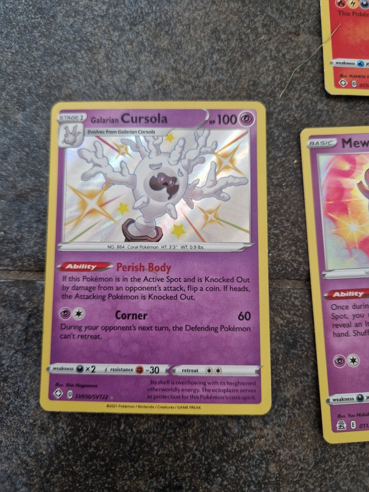 Pokémon Kaarten: Mew, Reshiram, Galarian Corsola, Ophalen of Verzenden