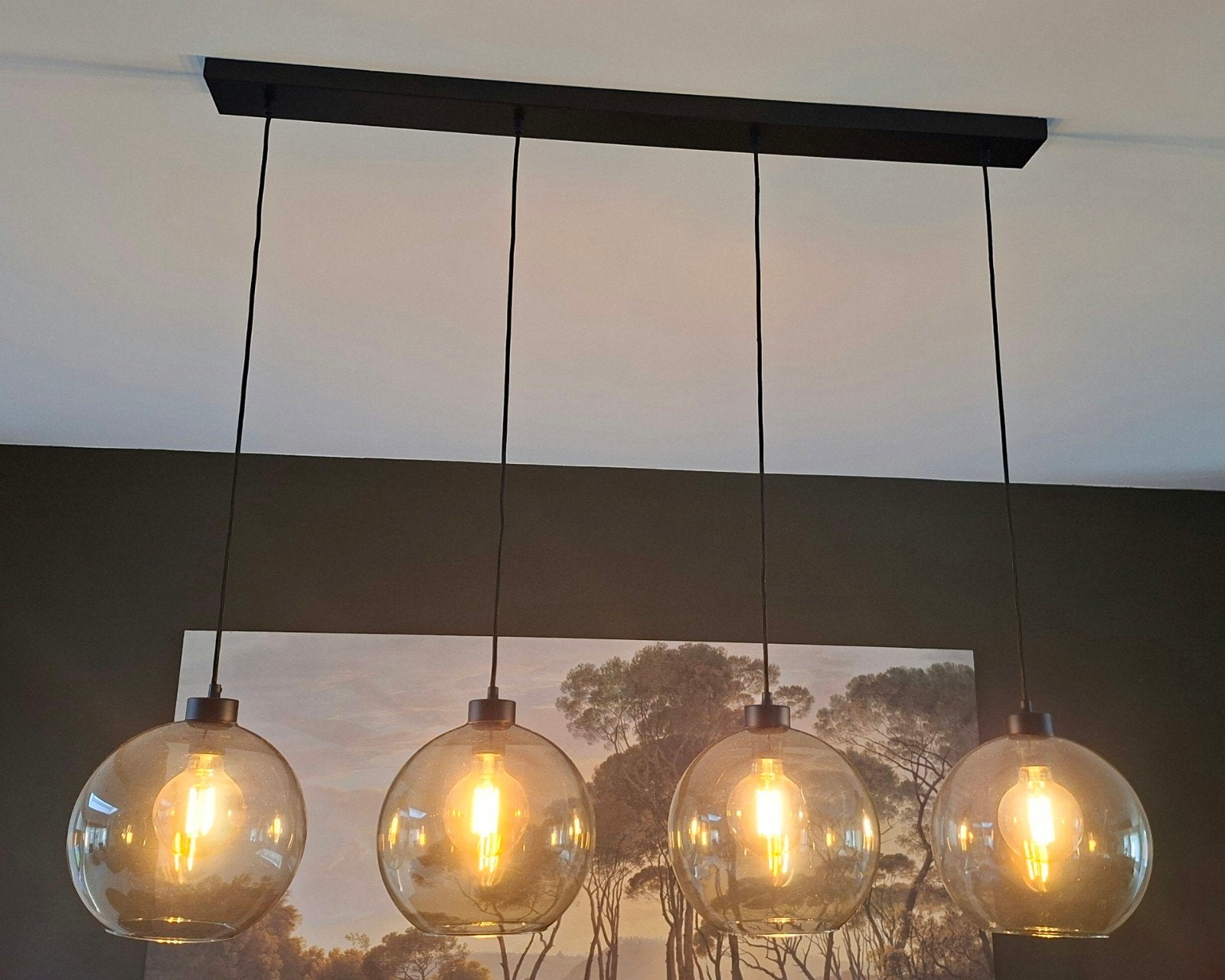 Hanglamp met 4 glazen bollen - Modern design- smokey, Ophalen of Verzenden, Zo goed als nieuw, Glas, Modern