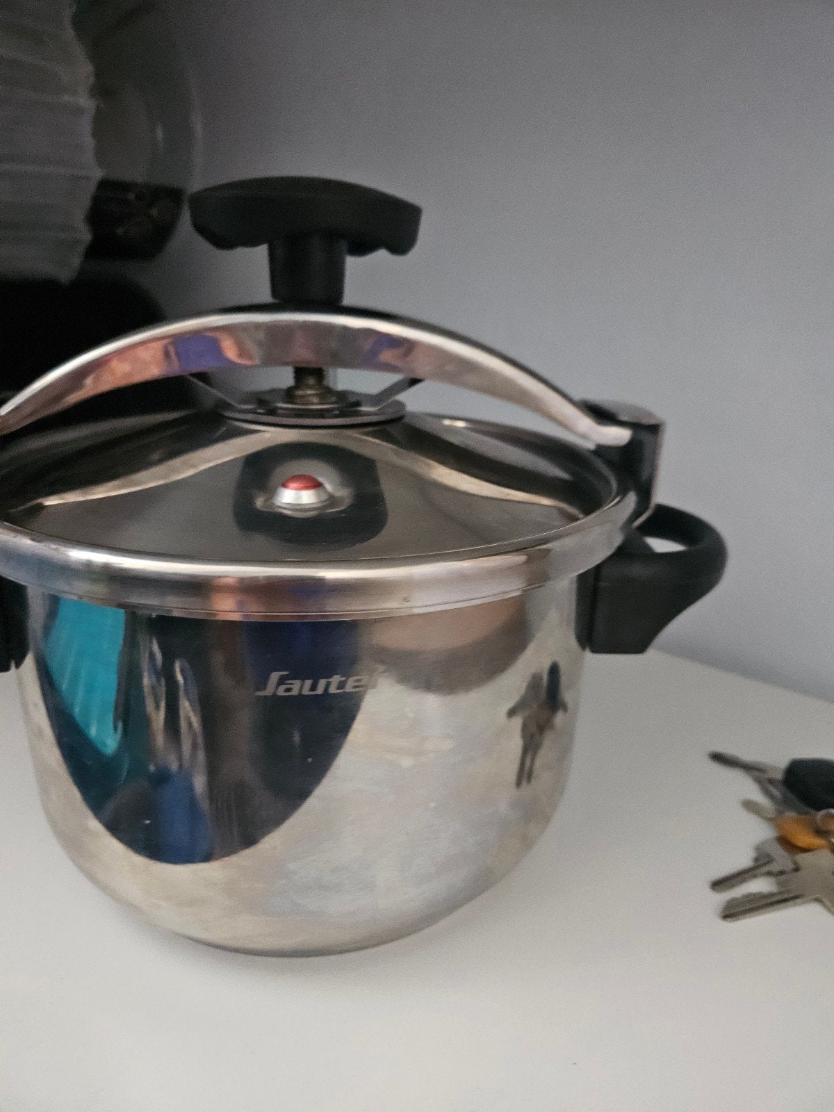 Snelkookpan sauter, Huis en Inrichting, Keuken | Potten en Pannen, Kookpan of Snelkookpan, Gebruikt, Inductieplaat, Ophalen of Verzenden