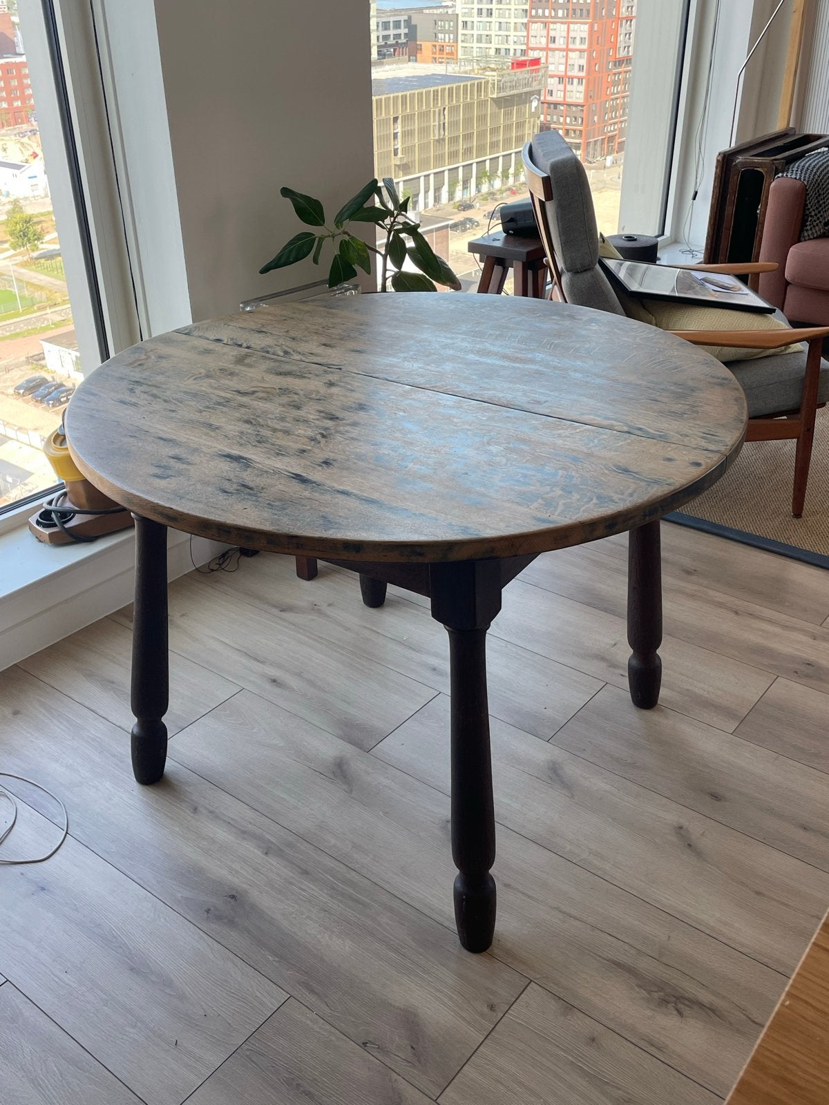 Uitschuifbare ronde eettafel, massief hout, Gebruikt, 100 tot 150 cm, Rond, Ophalen of Verzenden