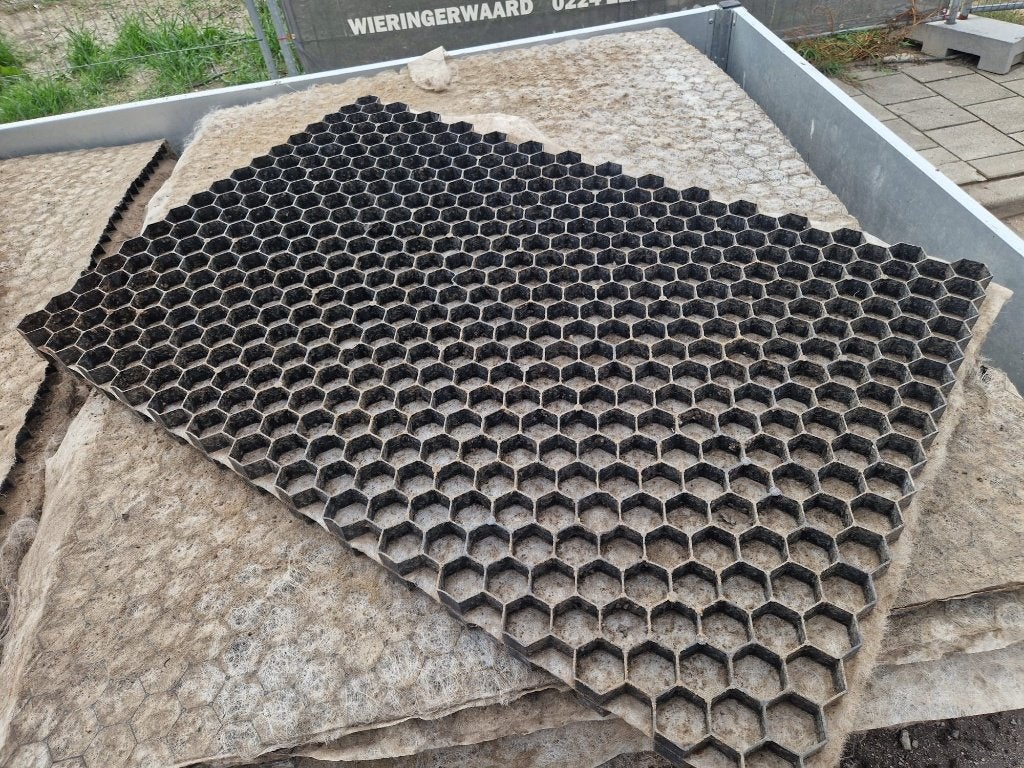 circa 65m² grindmatten honingraat, Tuin en Terras, Ophalen, Overige materialen, Gebruikt, Zwart