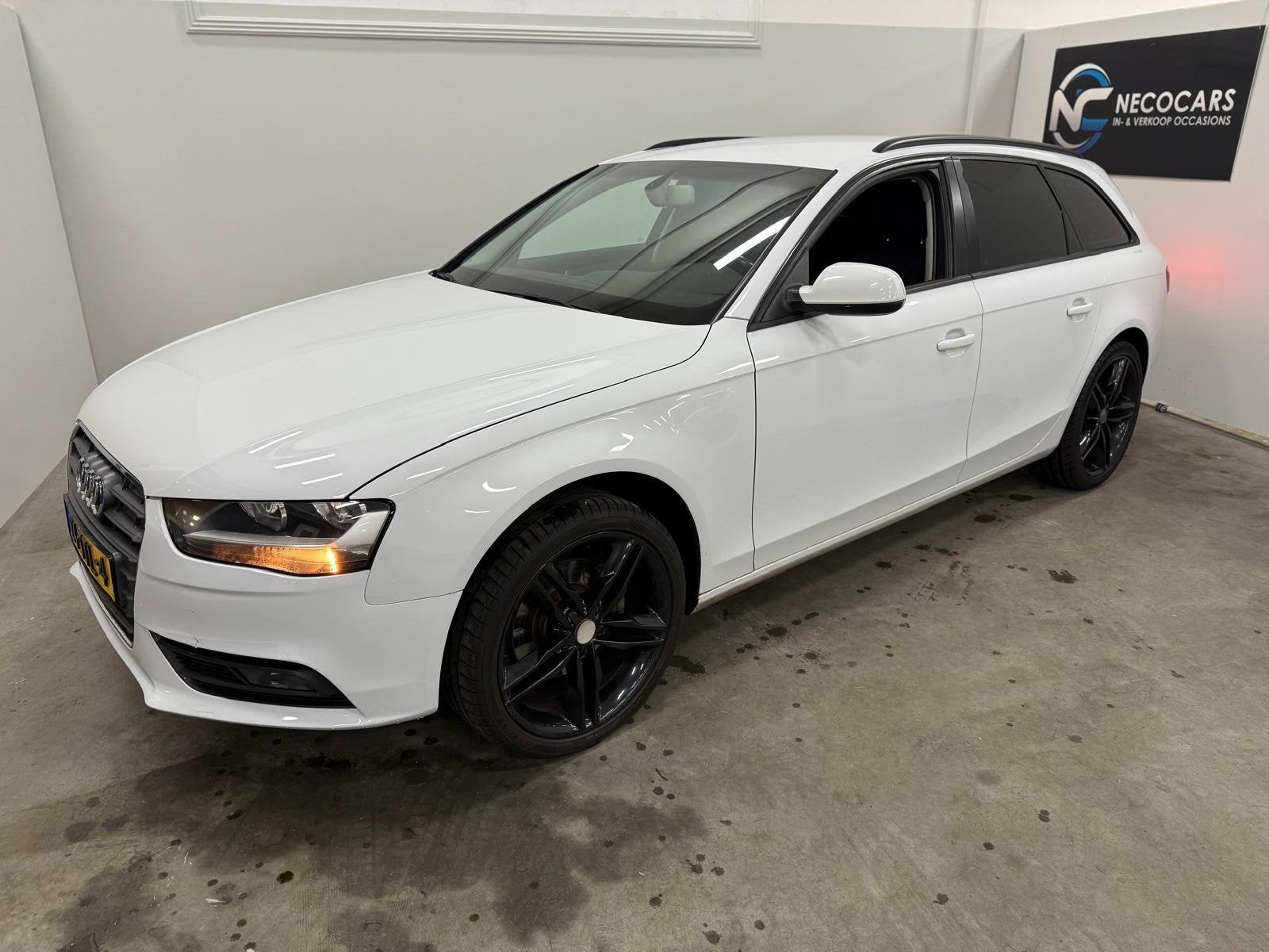 Audi A4 Avant 1.8 TFSI Pro Line Business / AUTOMAAT / NETTE, Gebruikt, 4 cilinders, 1505 kg, Wit