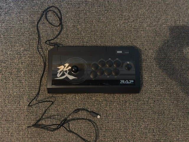 Hori Real Arcade Pro One Kai Fighting Stick, Ophalen, 1 speler, Zo goed als nieuw, Eén computer