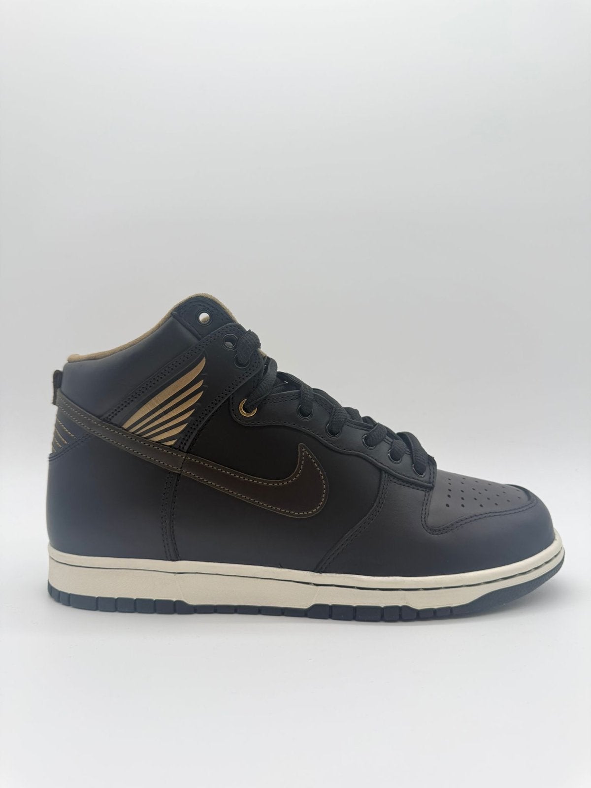 Nike SB Dunk High Pawnshop Skate Co. Old Soul - Maat 45, ., Zwart, Ophalen of Verzenden, .