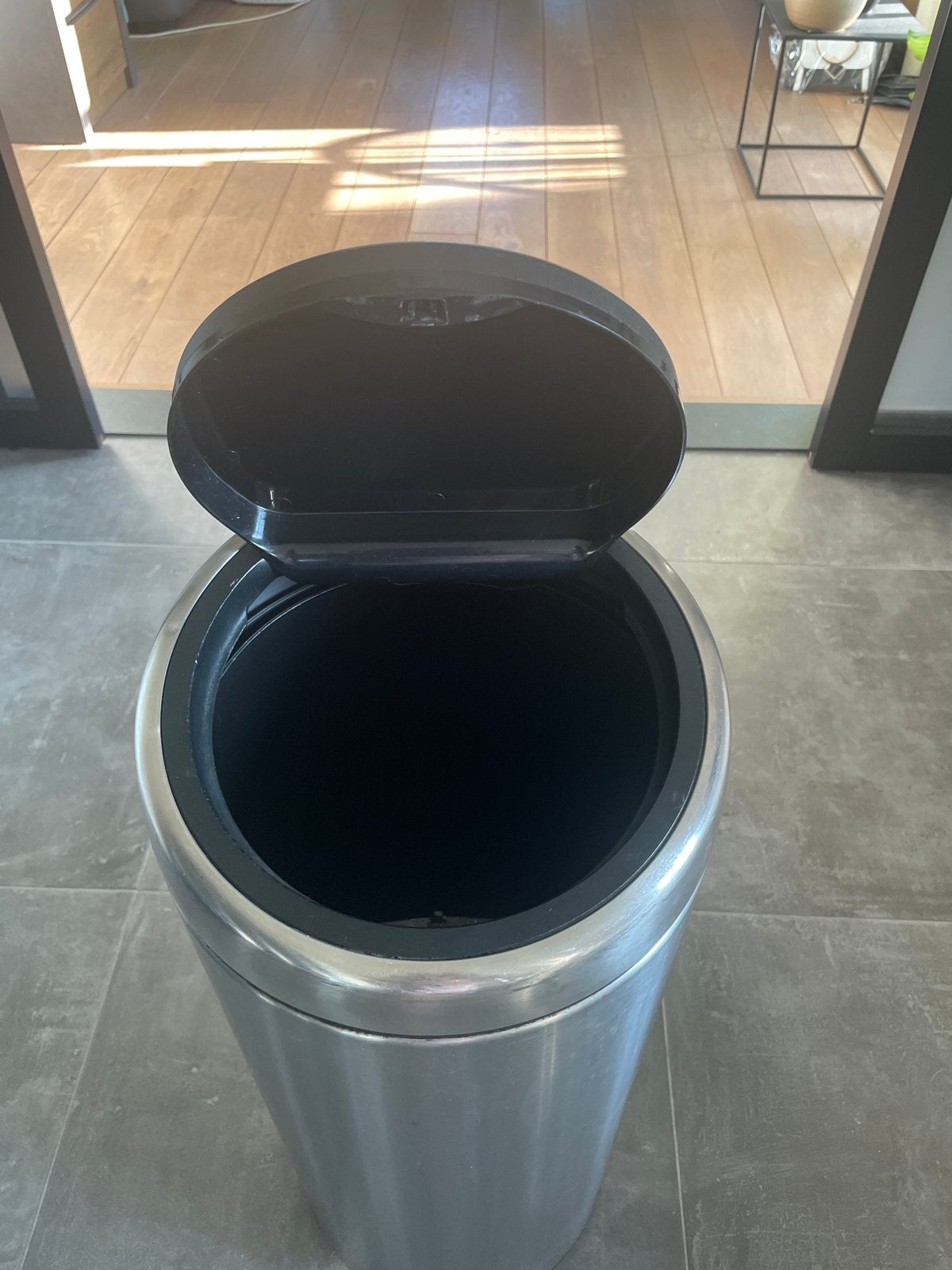 Brabantia Touch Bin 30 liter - Deksel sluit langzamer, 20 tot 30 liter, Ophalen of Verzenden, Gebruikt, Rvs