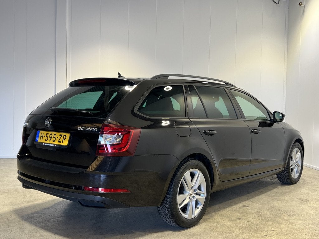 Skoda Octavia Combi 1.0 TSI Greentech Sport Business | Navig, Stof, Gebruikt, Parkeersensor, 116 pk