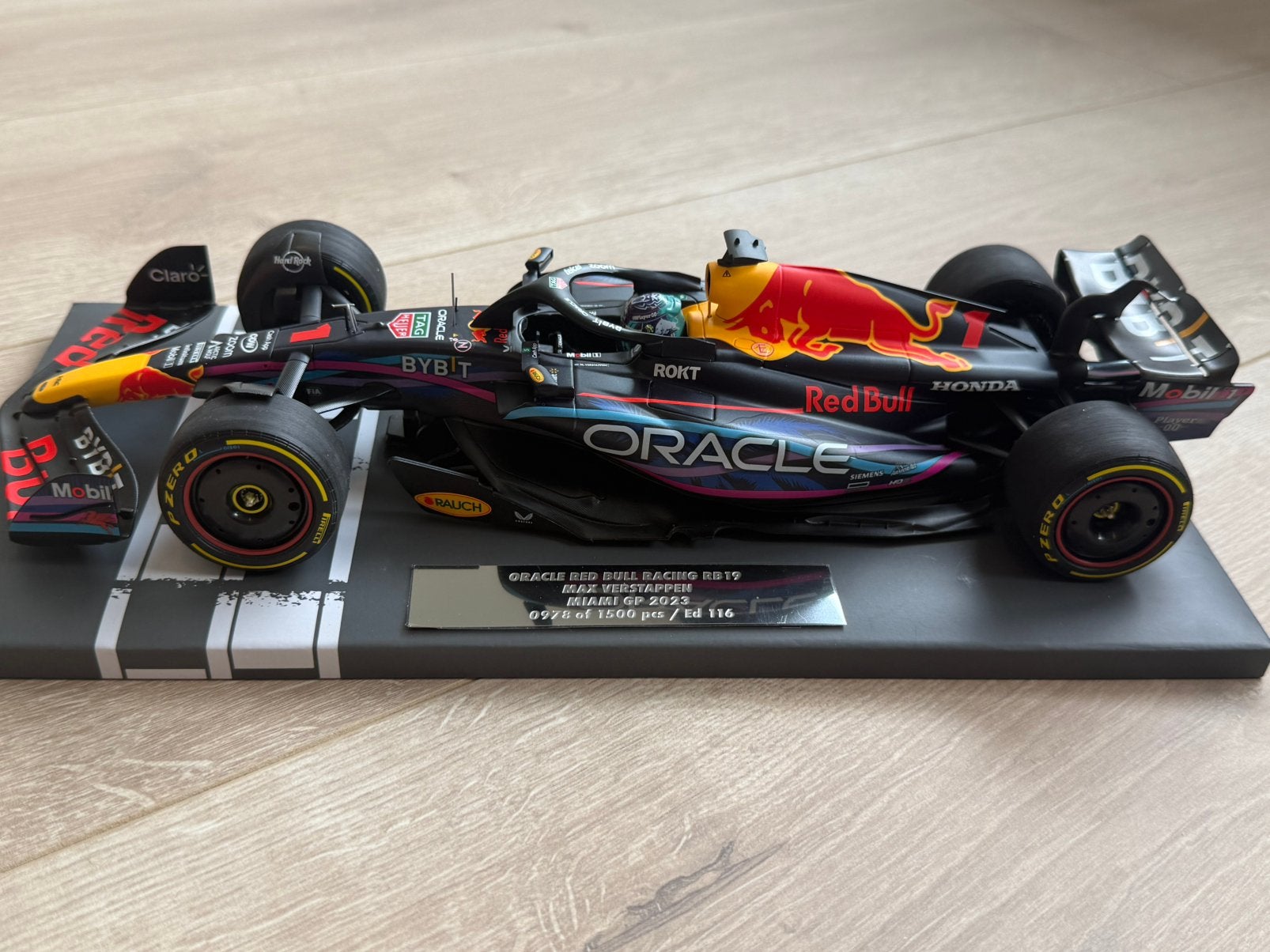Max Verstappen 1 18 miami gp 2023, Ophalen of Verzenden, Zo goed als nieuw, MiniChamps