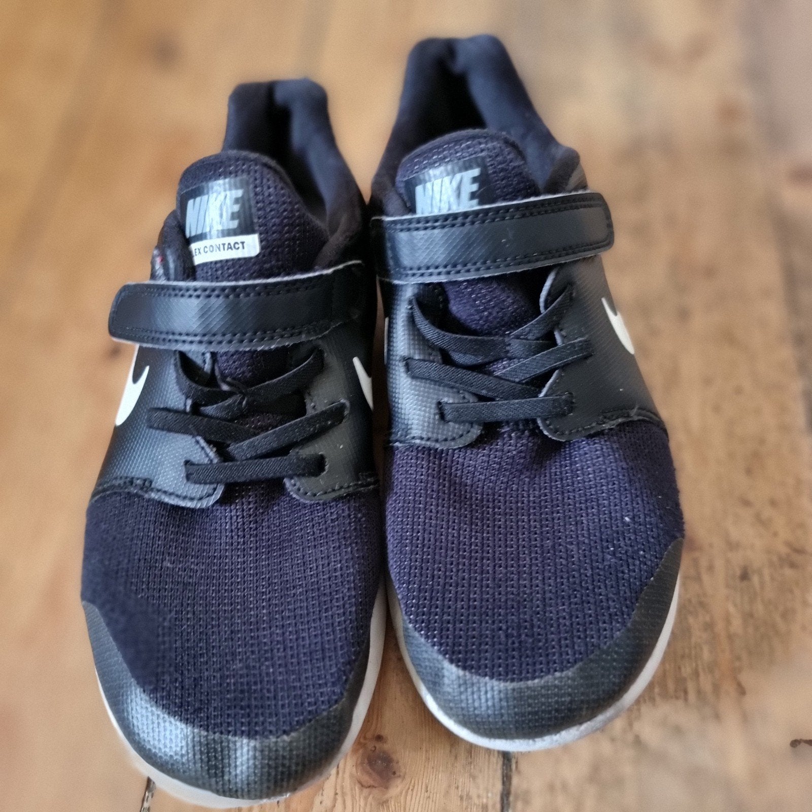 Nike maat 35 soepele sneaker, Ophalen of Verzenden, Zo goed als nieuw, Sportschoenen