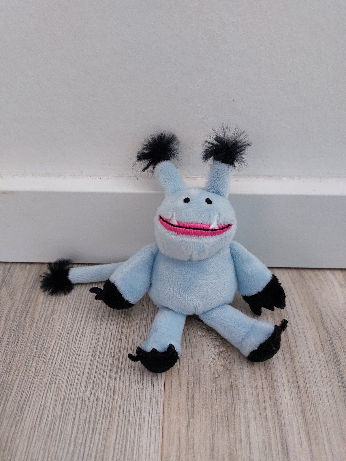 Knuffel vingerpop boek maar eerst ving ik een monster L1436, Ophalen of Verzenden, Zo goed als nieuw