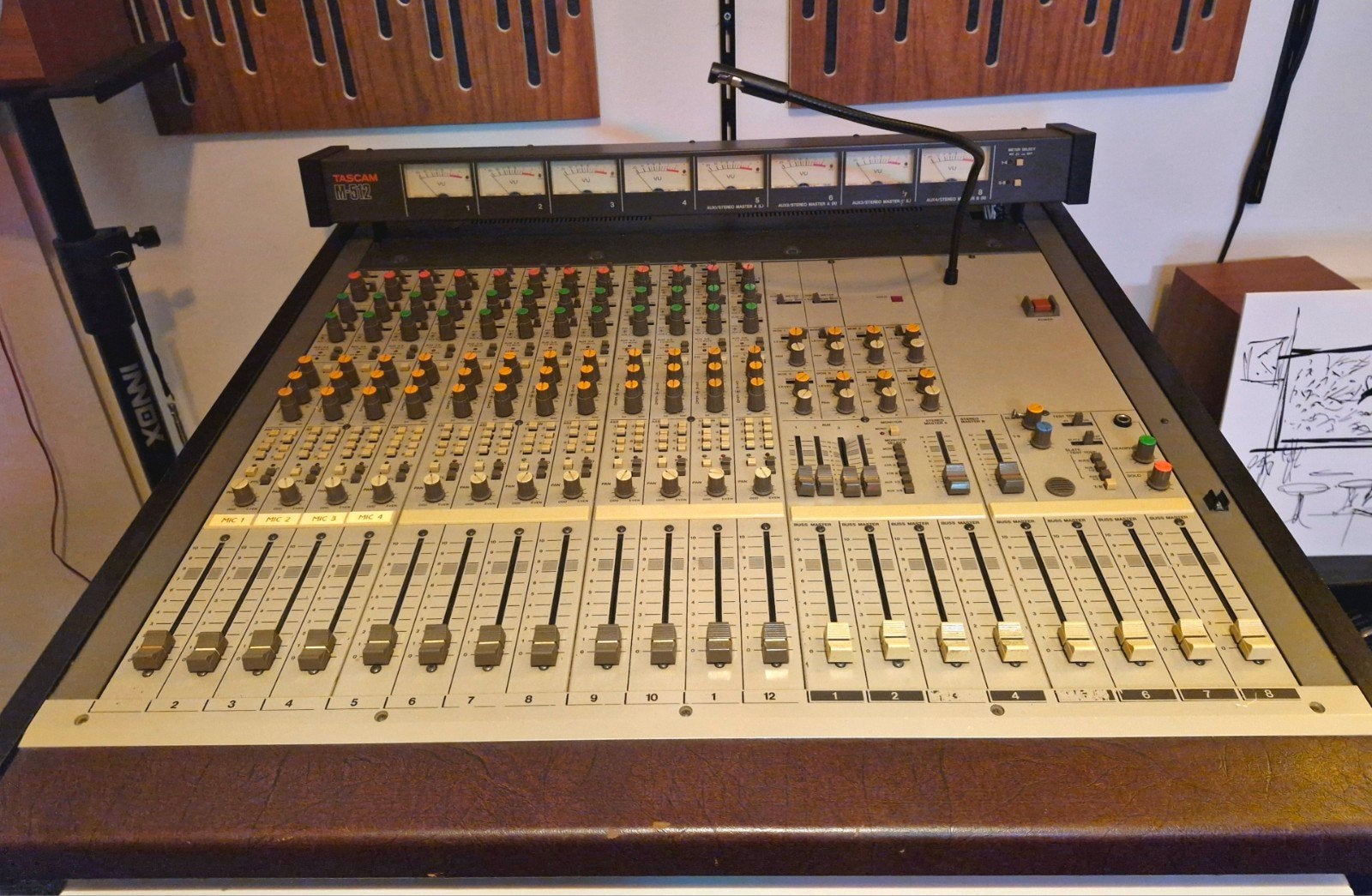 Tascam M512 mixer + passende grote flightcase, Ophalen, Gebruikt, Audio