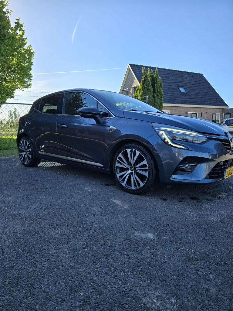 Luxe Renault Clio Initiale Paris | 101 PK | Bose | Leder, Voorwielaandrijving, 580 kg, 100 pk, 49 €/maand