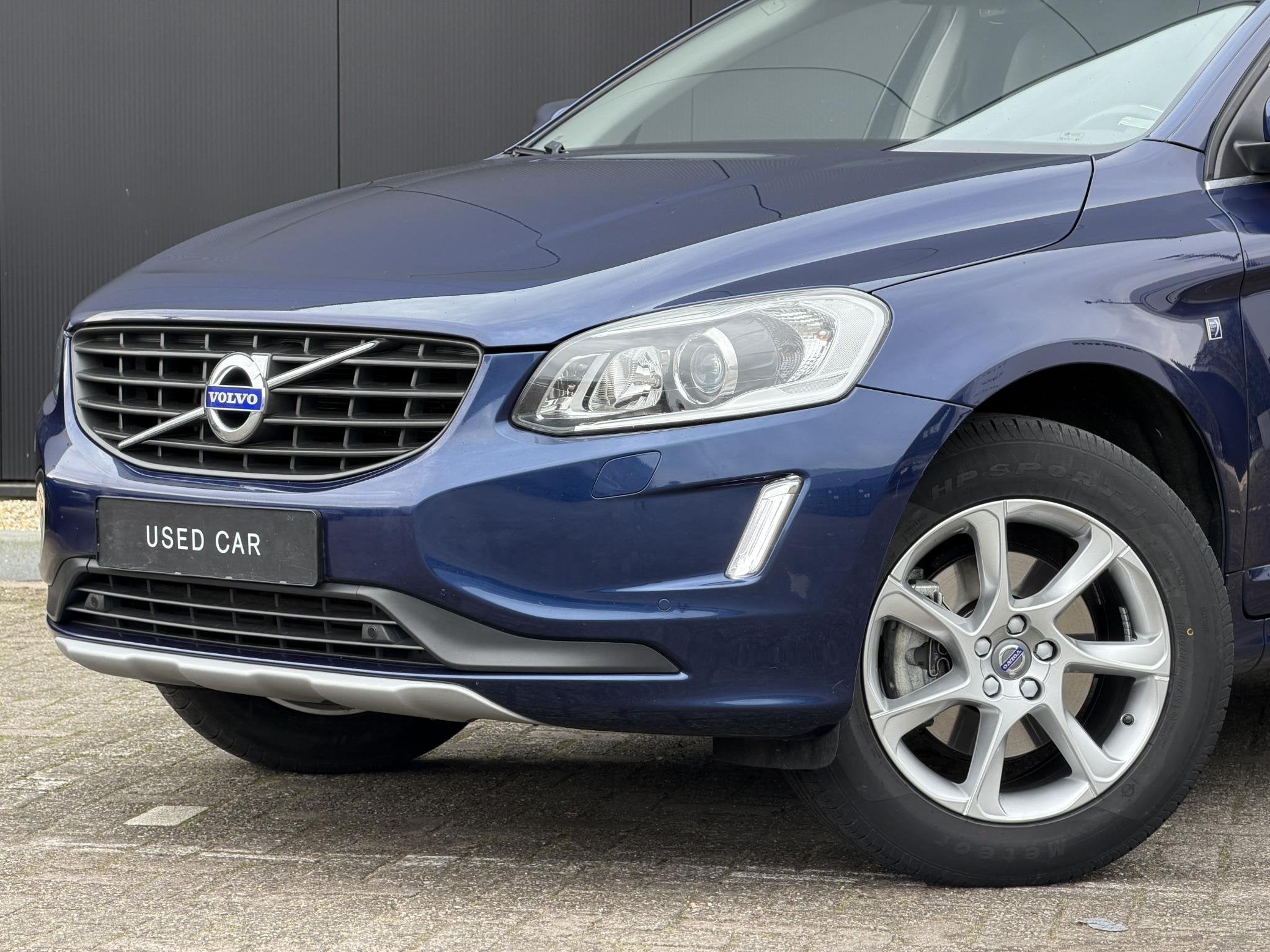 Volvo XC60 2.0 D4 FWD Ocean Race Panorama dak / Elektr. stoe, Auto's, Voorwielaandrijving, Euro 6, 1969 cc, Blauw