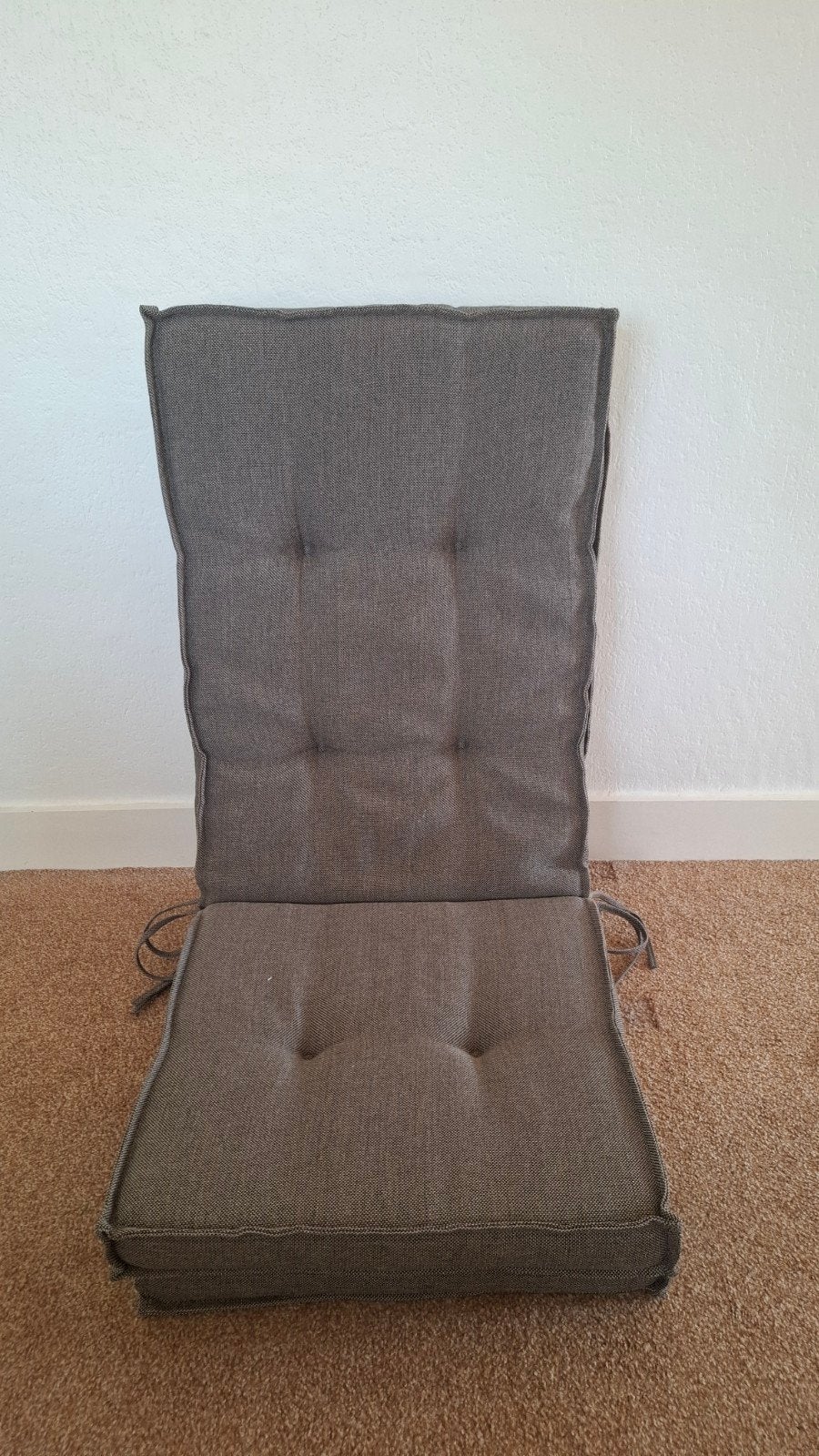 2 comfortabele grijze zitkussens voor stoel of bank, Huis en Inrichting, Stoelen, Ophalen, Modern, Comfortabel, Gebruikt, Eén