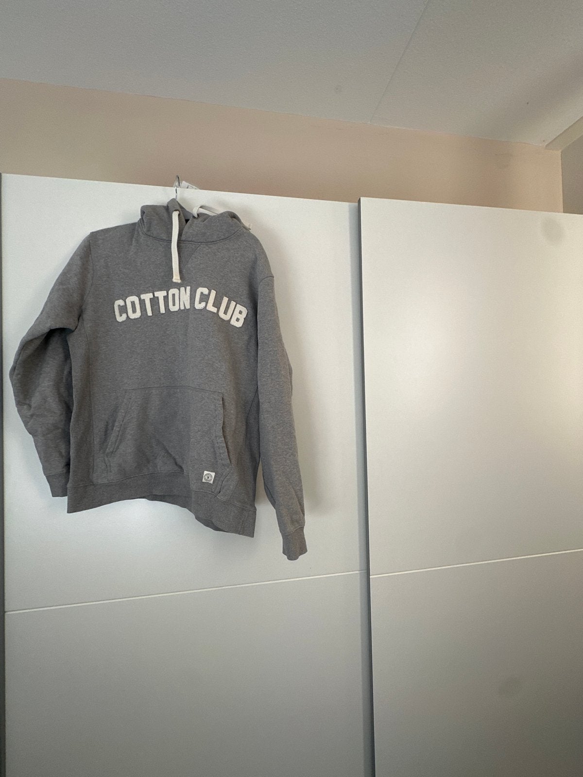 Grijze Cotton Club hoodie - Maat M, Ophalen of Verzenden, Zo goed als nieuw