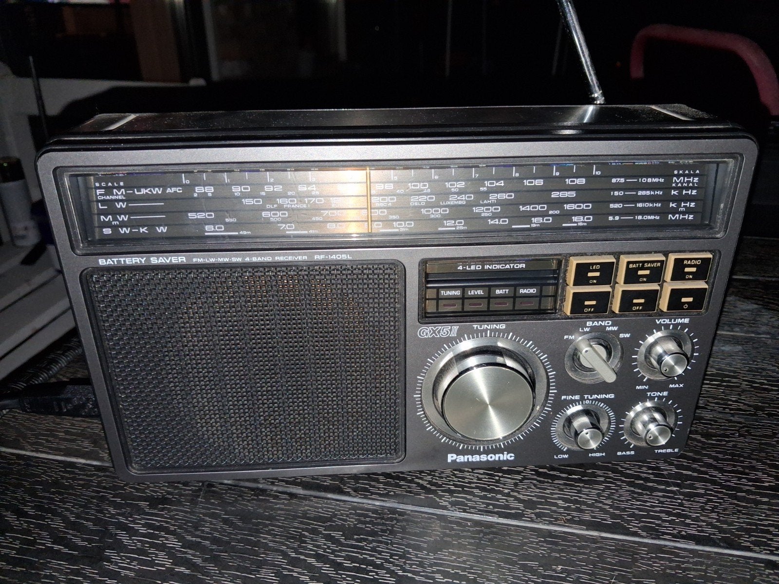 Panasonic RF-1405L Draagbare Radio - Vintage Wereldontvanger, Audio, Tv en Foto, Radio's, Gebruikt, Wereldontvanger, Ophalen of Verzenden