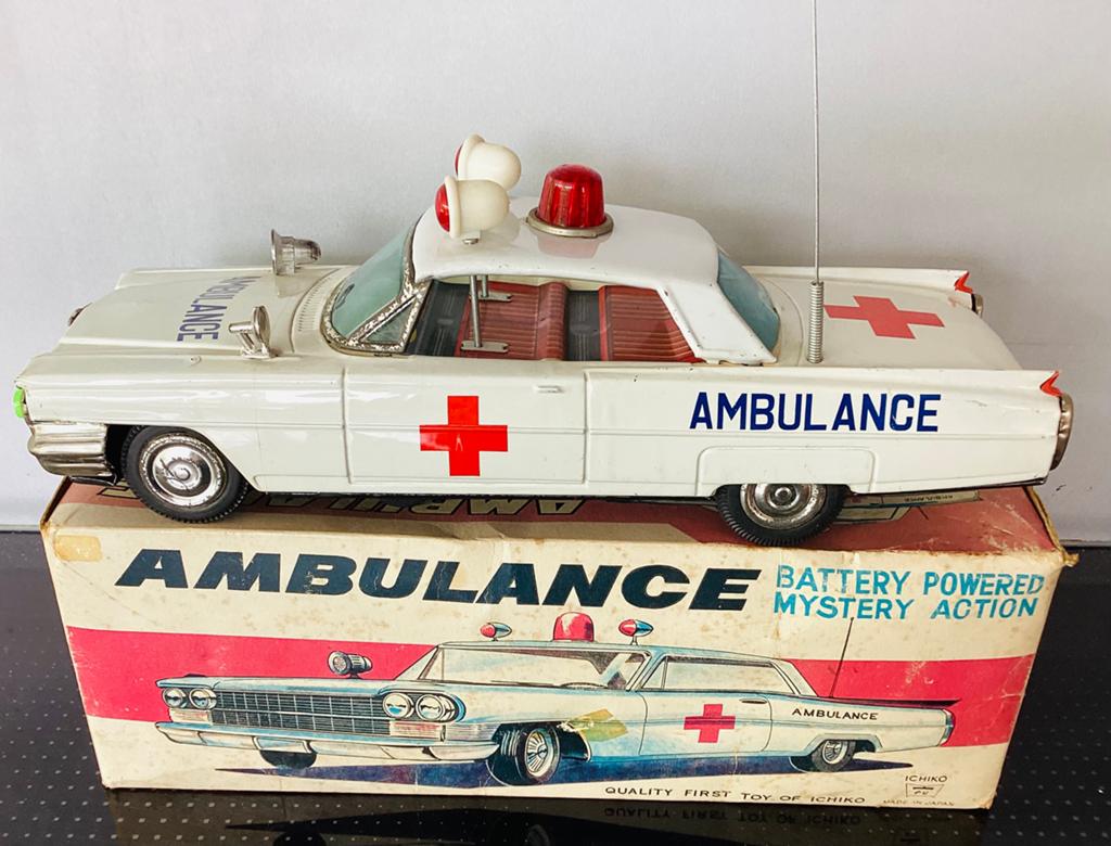 1963 blikken Cadillac Ambulance Battery Toy,Ichiko,Japan OVP, Antiek en Kunst, Antiek | Speelgoed, Ophalen