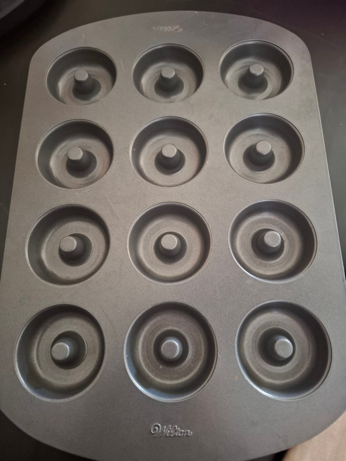 Wilton Donut Bakvorm - 12 Mini Donuts, Ophalen, Metaal, Grijs, Overige merken