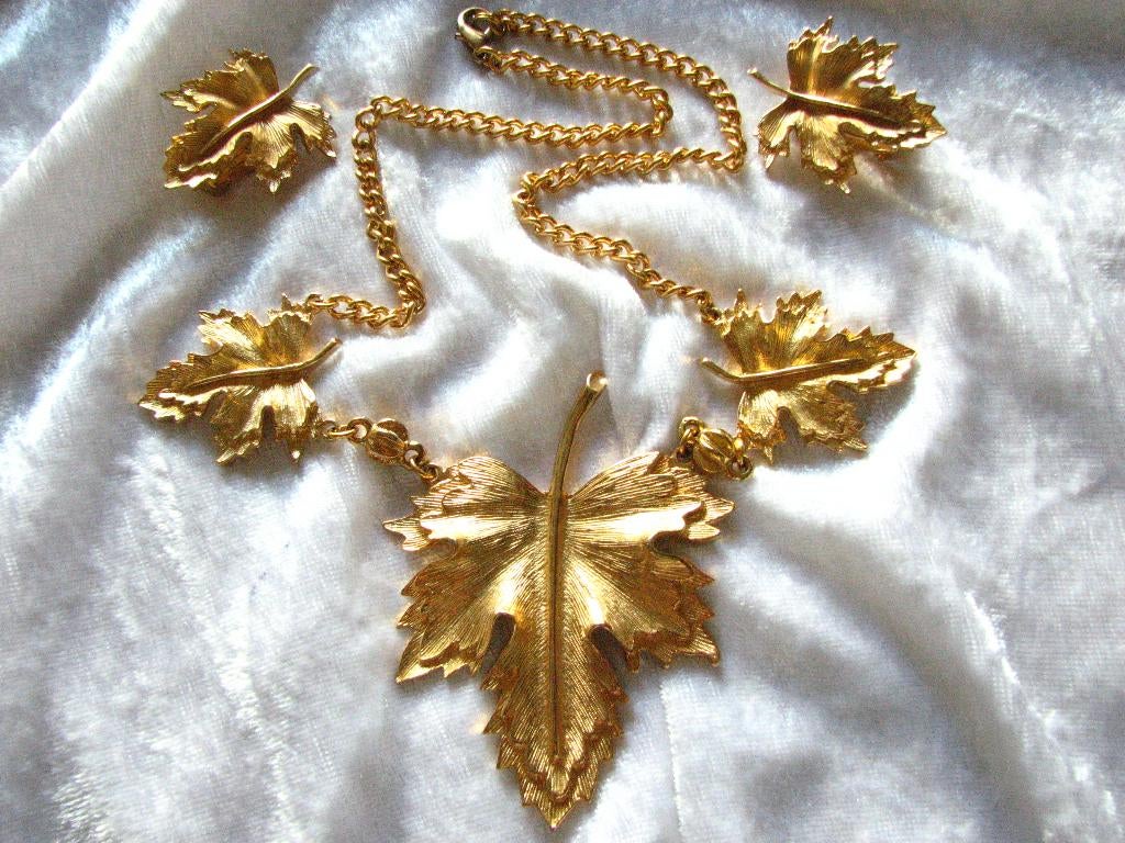 Prachtige Vergulde Florale Jugendstil Set uit de 70er Ja, Verzenden, Overige materialen, Ketting