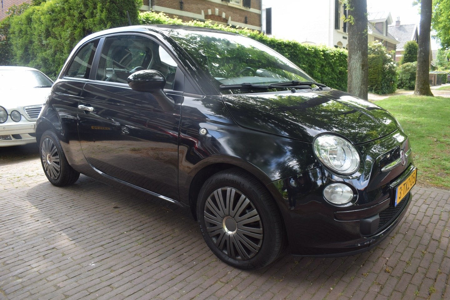 Fiat 500 1.0 TwinAir Airco/PDC/NAP, Stof, Gebruikt, 840 kg, Zwart