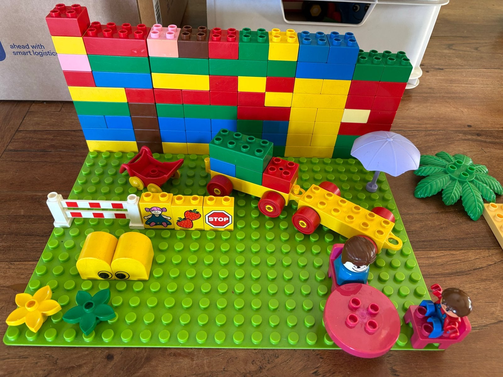 Diverse duplo, Kinderen en Baby's, Speelgoed | Duplo en Lego, Inclusief minifiguren, Gebruikt, Ophalen of Verzenden, Duplo