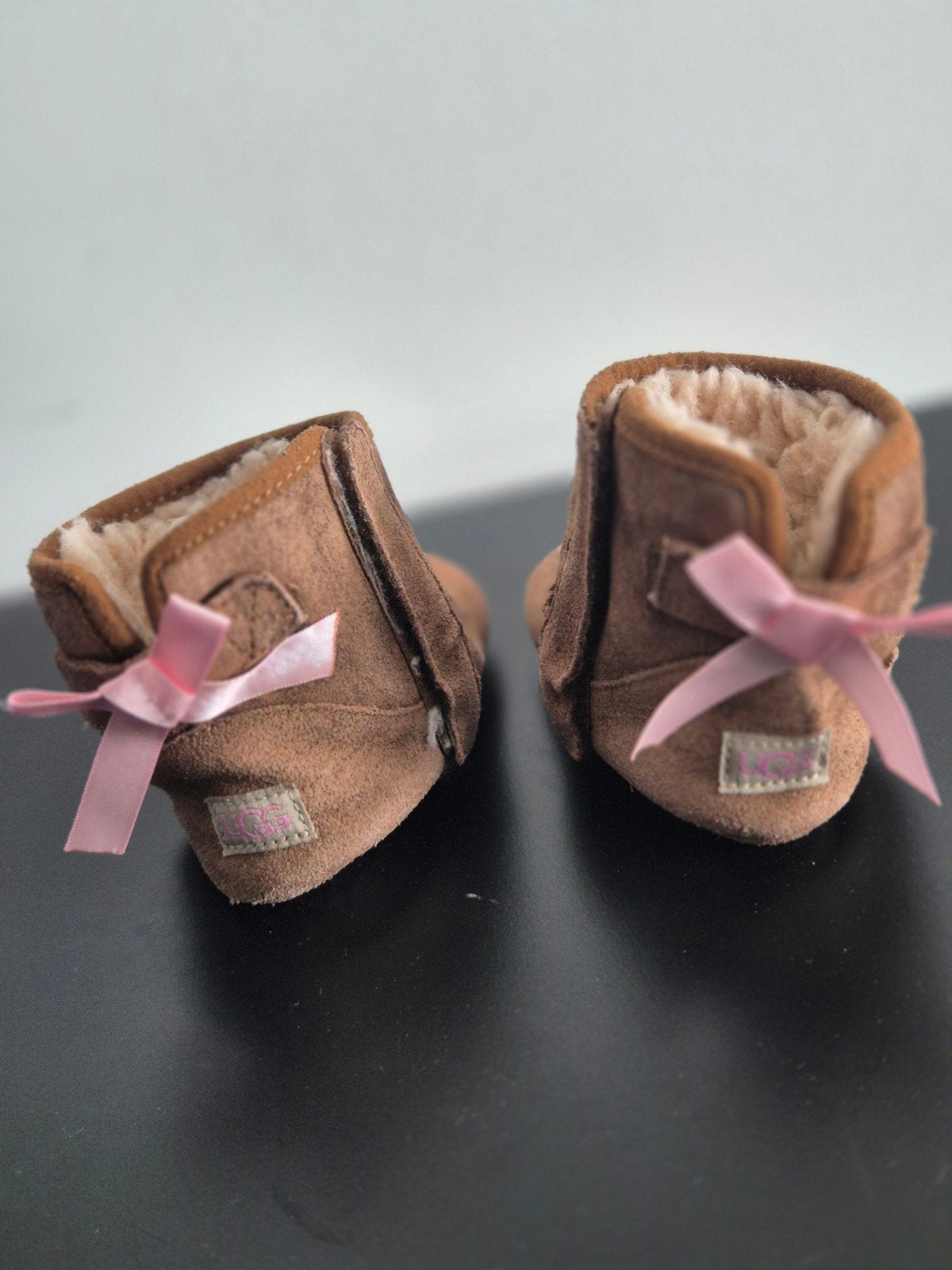 Ugg pantoffels baby maat 20,5, Ophalen, Slofjes, UGG, Meisje