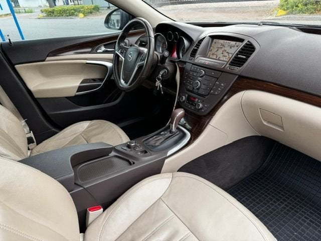 Opel Insignia 2.8 V6 Turbo 260pk Sport 4x4 Automaat Airco/EC, Auto's, Automaat, Euro 5, Beige, Leder