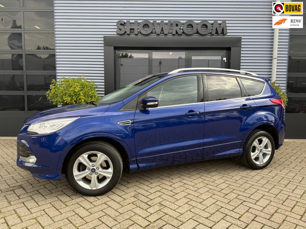 Ford Kuga 1.5 Titanium Plus Trekhaak|Dodehoek|Electrische St, Auto's, Euro 6, 4 cilinders, Blauw, Leder en Stof