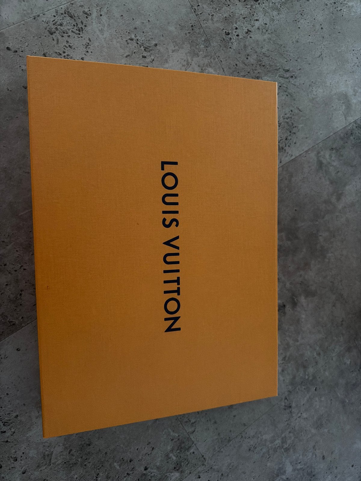 Louis Vuitton doos - perfect voor opslag of cadeau, Ophalen, Zo goed als nieuw