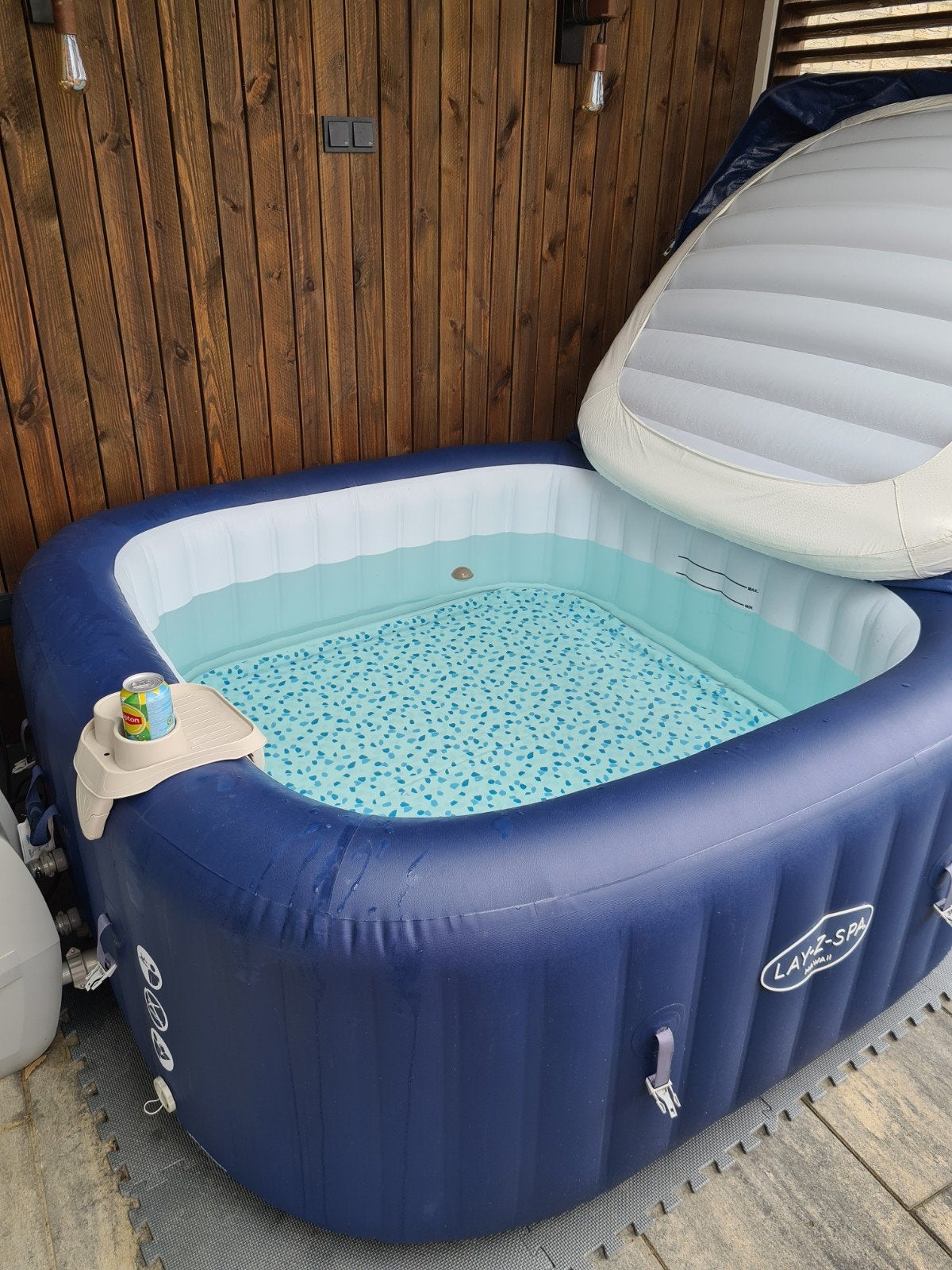 Opblaasbare jacuzzi, Ophalen, Gebruikt, Afdekzeil, Opblaasbaar