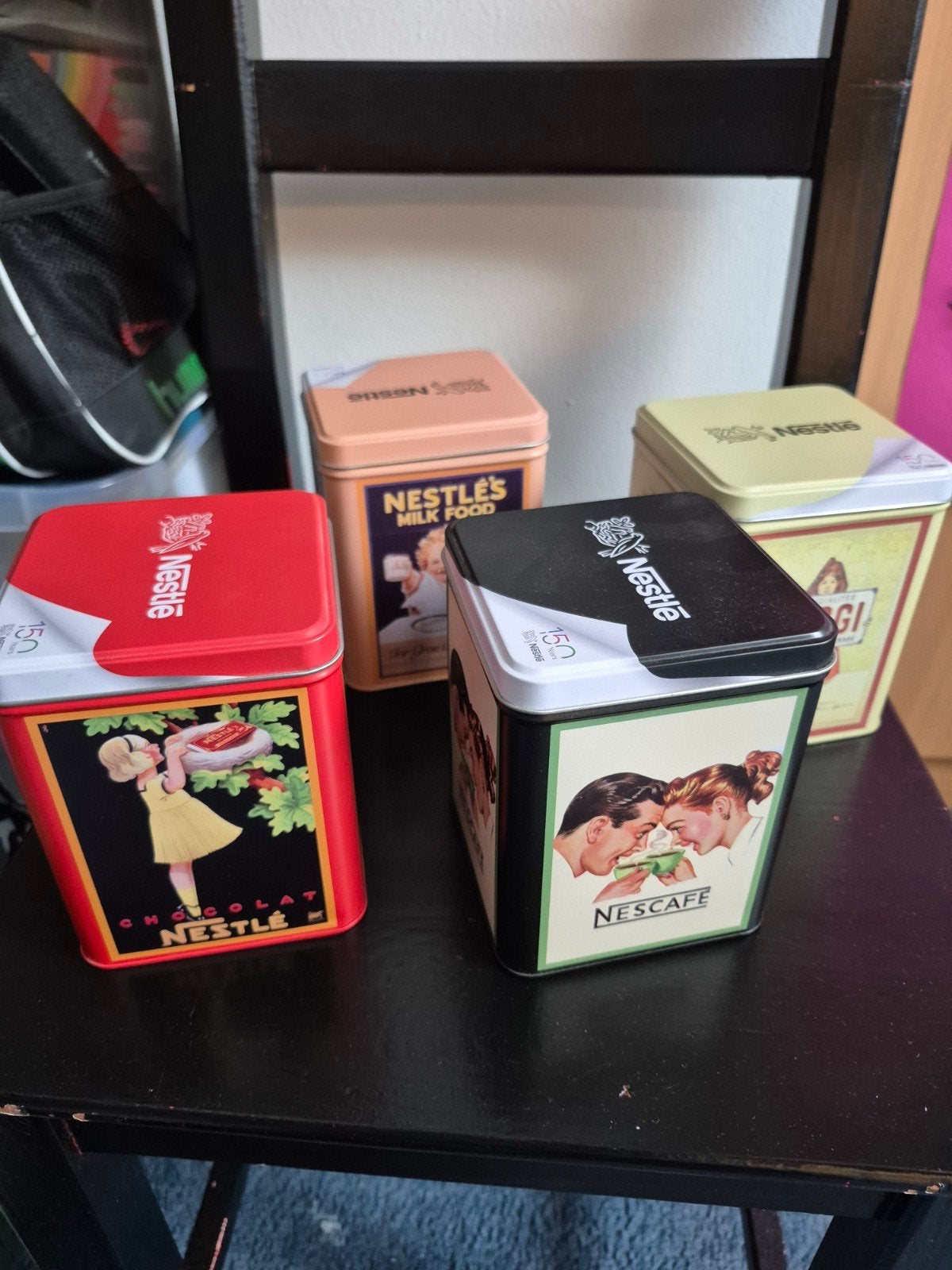 Set van 4 ongebruikte Nestlé blikken - 13,5 cm hoog, Ophalen of Verzenden, Zo goed als nieuw, Overige, Overige merken