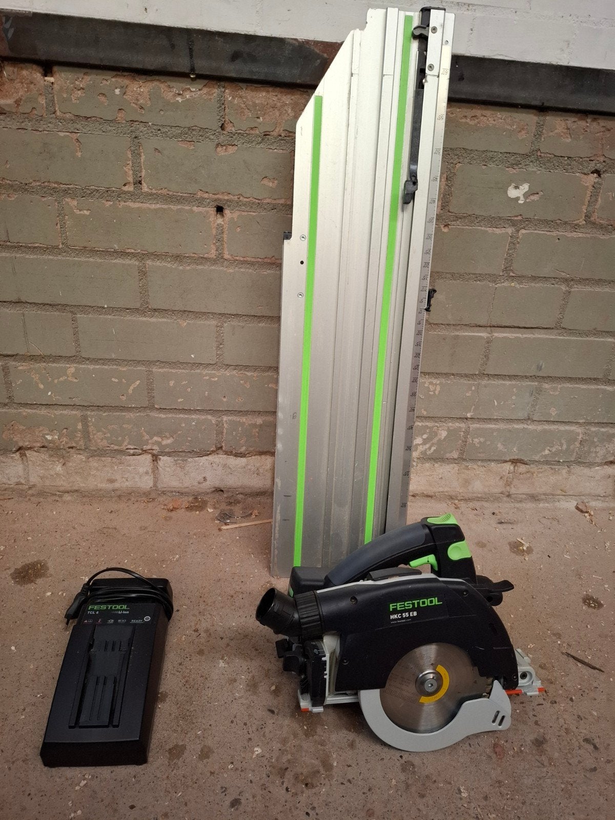 festool hkc55 met fsk420 liniaal 18v accu en lader, Ophalen, Zo goed als nieuw
