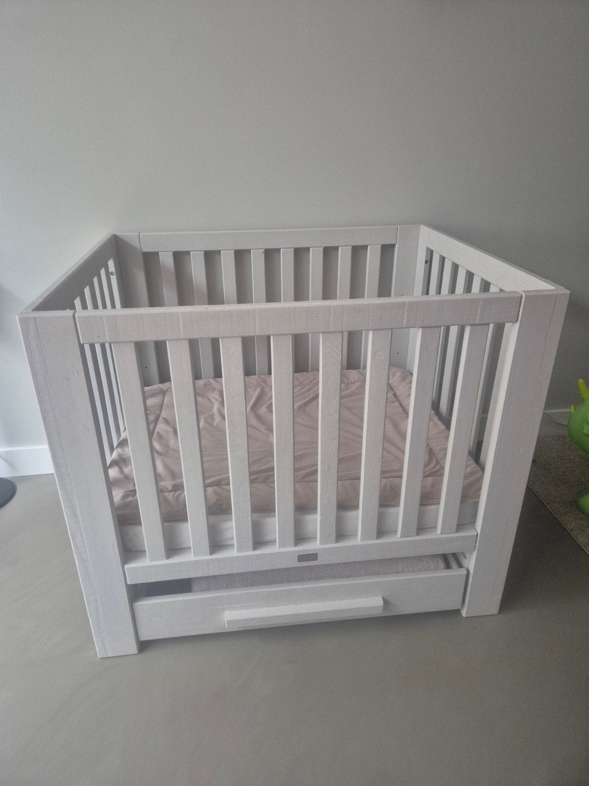 Coming Kids box met matras, hoeslaken en boxkleed, Kinderen en Baby's, Boxen, Ophalen, Gebruikt, Vierkant, Boxkleed