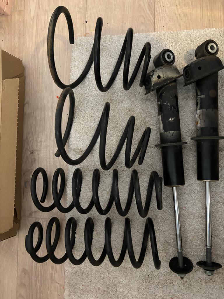Porsche 996 originele front struds and springs, Auto-onderdelen, Ophalen of Verzenden, Gebruikt, Porsche