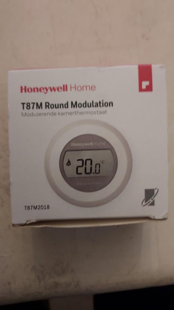 Honeywell Home T87M Round Modulatie Kamerthermostaat, Doe-het-zelf en Verbouw, Thermostaten, Ophalen of Verzenden, Slimme thermostaat