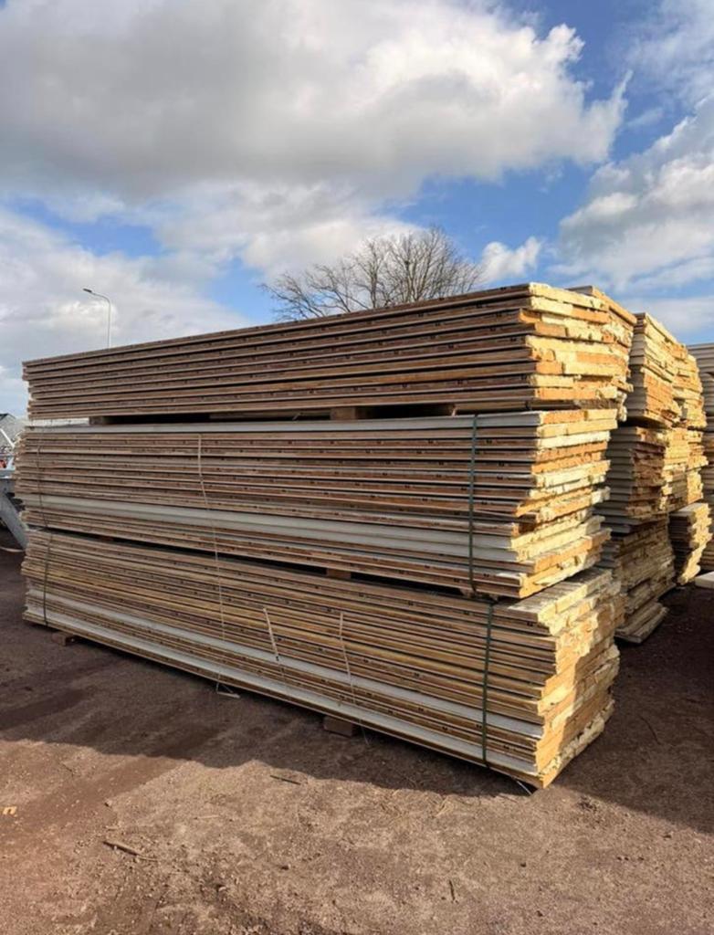 Sandwichpanelen wandbeplating dakbeplating platen isolatie, Ophalen of Verzenden, Zo goed als nieuw, Hardschuim (Pir), 15 m² of meer