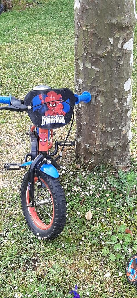 Spiderman fietsje met zijwielen, Ophalen, Terugtraprem, Zijwieltjes, Gebruikt