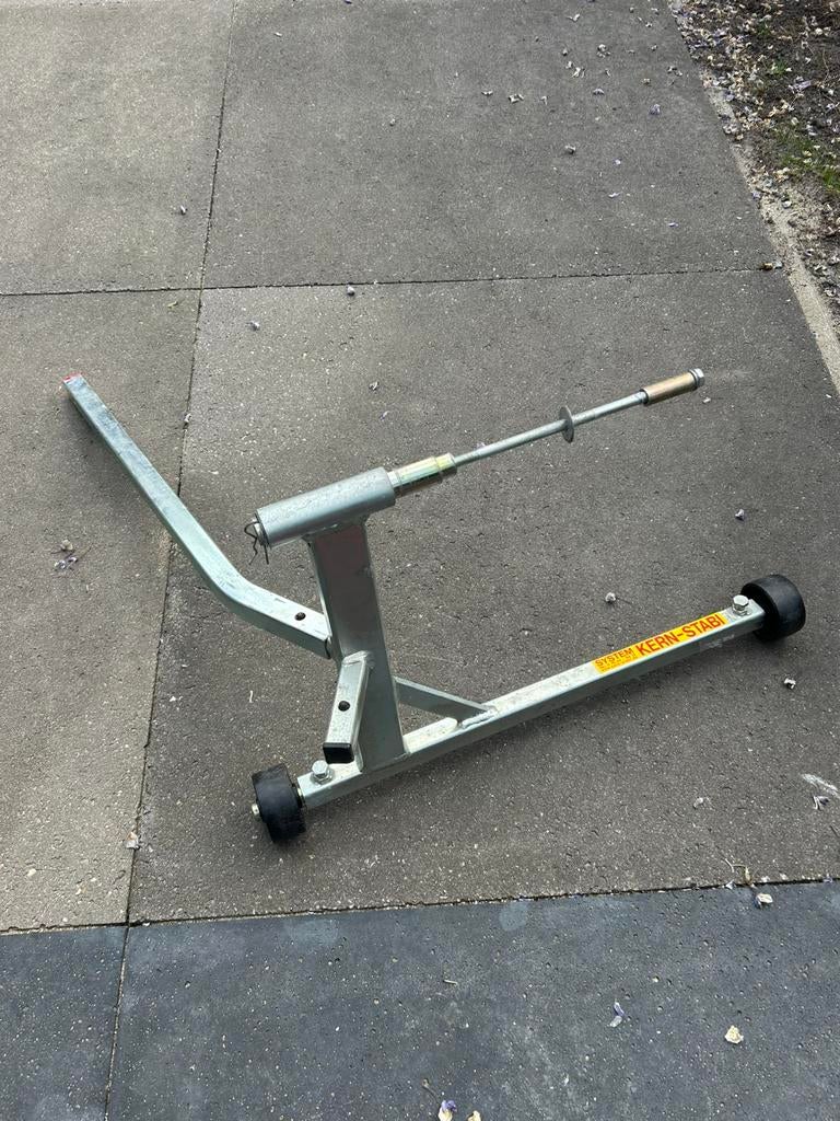 Kern-Stabi motorfiets stand voor eenarmige ophanging, Motoren, Ophalen