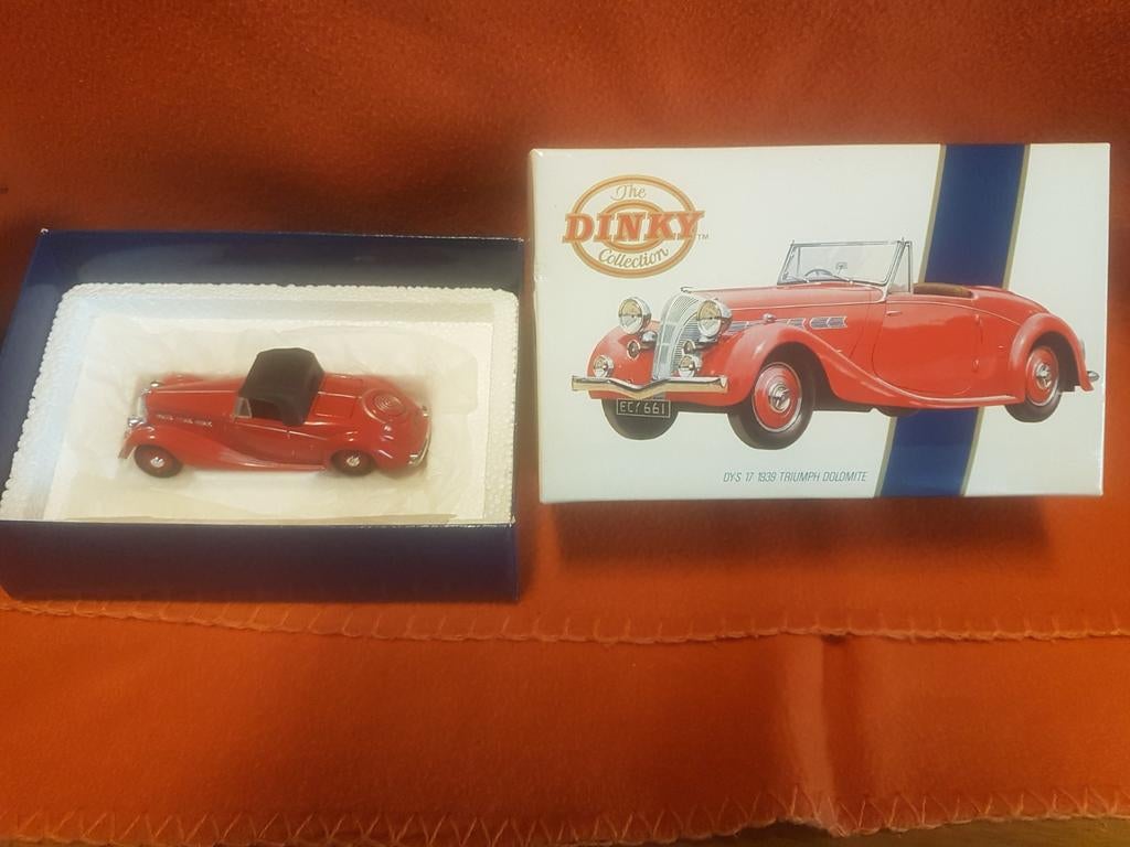 Matchbox dinky triumph dolomite, Hobby en Vrije tijd, Modelauto's | 1:43, Ophalen of Verzenden, Zo goed als nieuw, Auto, Matchbox