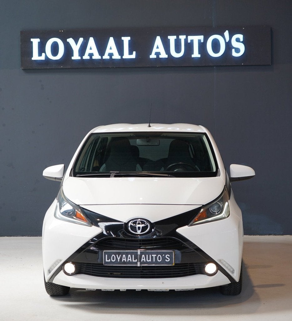 Toyota Aygo 1.0 VVT-i x-cite | AIRCO | ELEK.RAMEN | APK |CRU, Voorwielaandrijving, Euro 5, Gebruikt, 4 stoelen