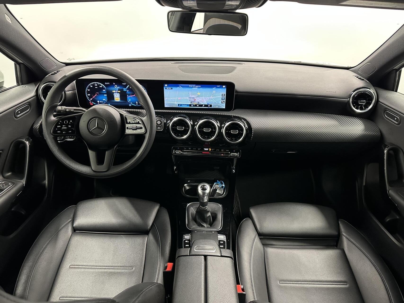 Mercedes A-klasse 200 Advantage LEER NAVI CAMERA CRUISE LM E, Auto's, Voorwielaandrijving, Gebruikt, 4 cilinders, Met garantie (alle)