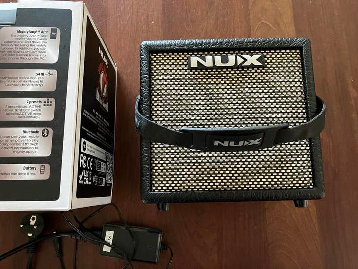 NUX Mighty 8BT MKII draagbare gitaarversterker, Muziek en Instrumenten, Ophalen, Zo goed als nieuw, Gitaar, Minder dan 50 watt